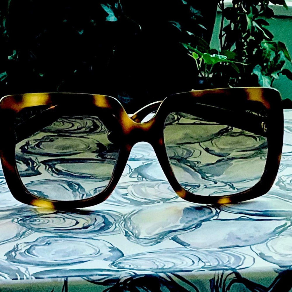 AUTHENTIC GUCCI TORTOISE SHELL SUNGLASSES - Picture 5 of 9